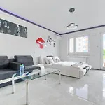 Apartment Good Day Apartments- Private Parking New Town *