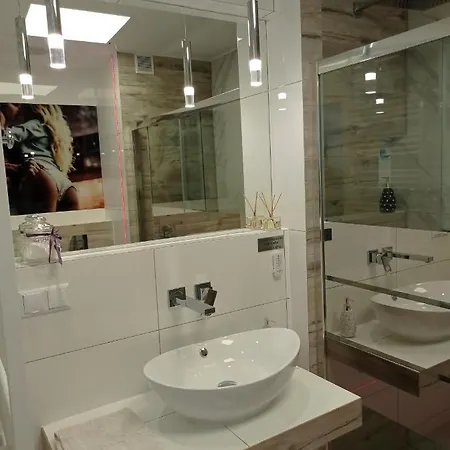 Good Day Apartments- Private Parking New Town Stettin