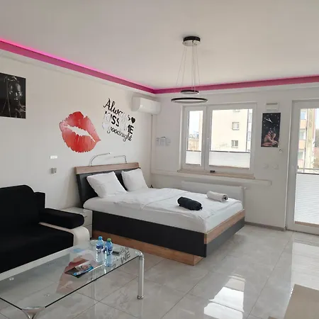 Good Day Apartments- Private Parking New Town Apartment Szczecin